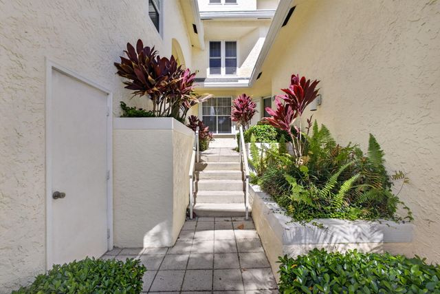 404 Mainsail Circle, Jupiter, FL 33477