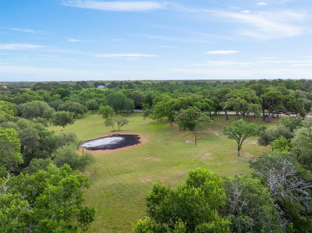 612 Fm 1457, Round Top, TX 78954