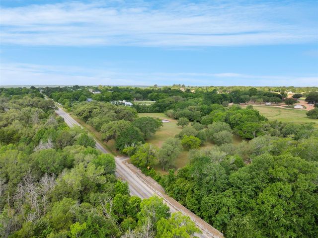 612 Fm 1457, Round Top, TX 78954