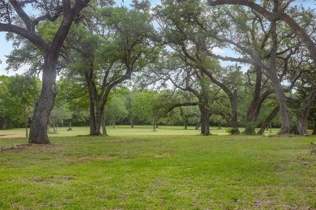 612 Fm 1457, Round Top, TX 78954