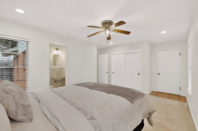 210 N Summit Street, Red Oak, TX 75154