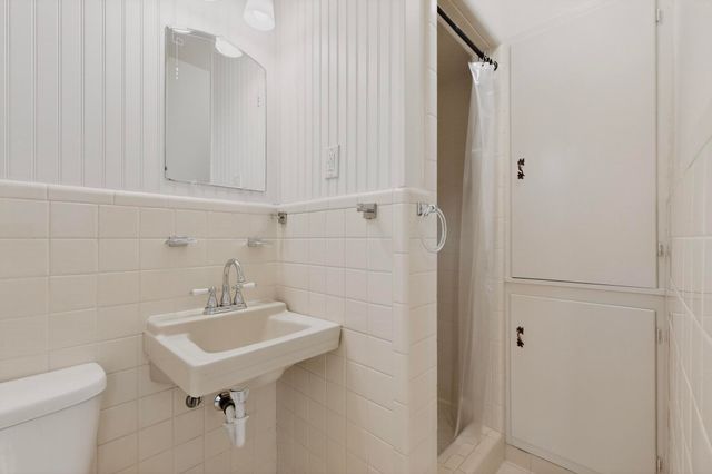 210 N Summit Street, Red Oak, TX 75154