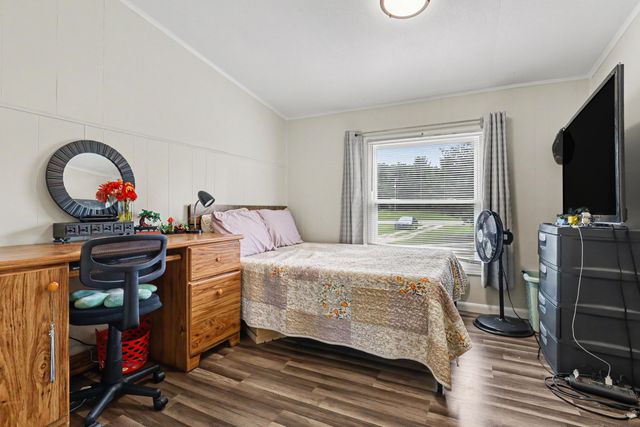 2448 S Greenville Road, Montcalm Twp, MI 48838