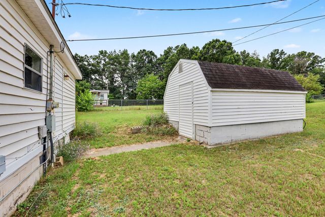 2448 S Greenville Road, Montcalm Twp, MI 48838