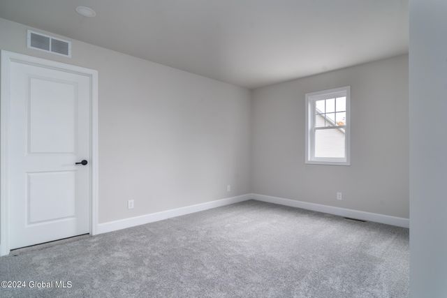 18 Priddle Lane, Colonie, NY 12110