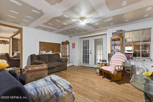 670 HILLSBOROUGH Avenue, Florahome, FL 32140