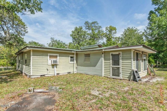 670 HILLSBOROUGH Avenue, Florahome, FL 32140