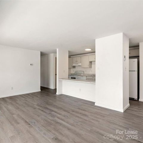 9333 Old Concord Road J, Charlotte, NC 28213