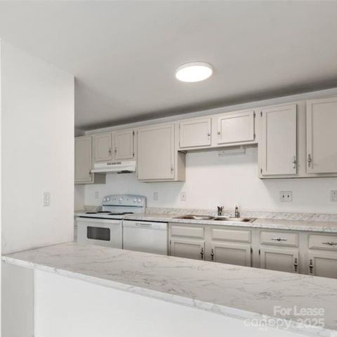 9333 Old Concord Road J, Charlotte, NC 28213