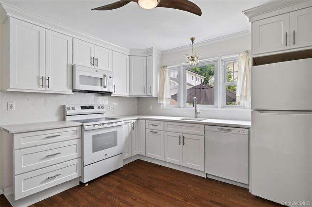 354 Eighth Avenue, Pelham, NY 10803