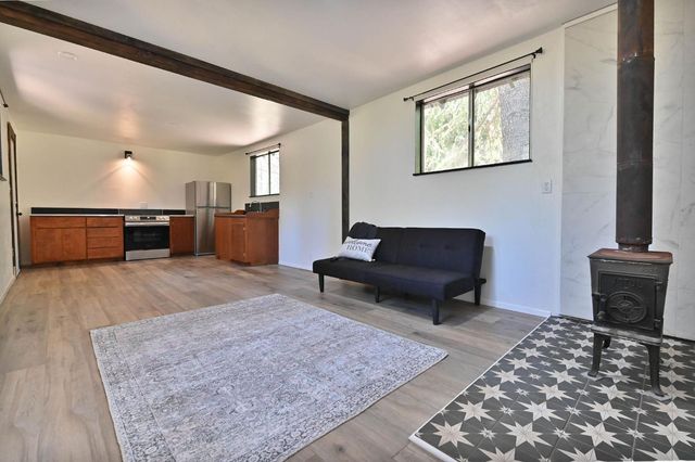 1216 Railroad Flat Rd, Mokelumne Hill, CA 95245