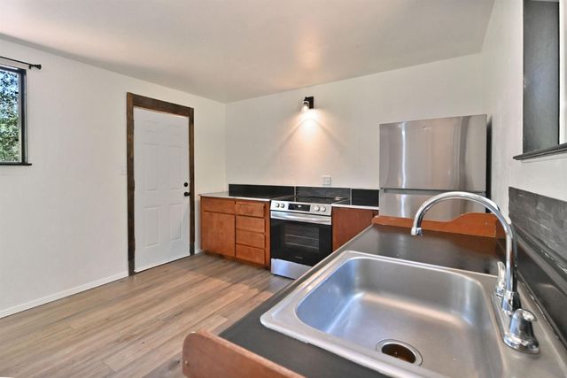 1216 Railroad Flat Rd, Mokelumne Hill, CA 95245