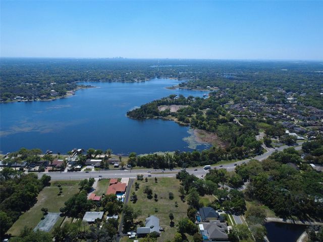 2125 W BEARSS AVENUE, Tampa, FL 33618