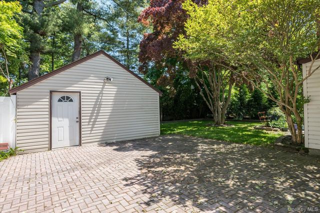 1045 Stanton Avenue, Woodmere, NY 11598