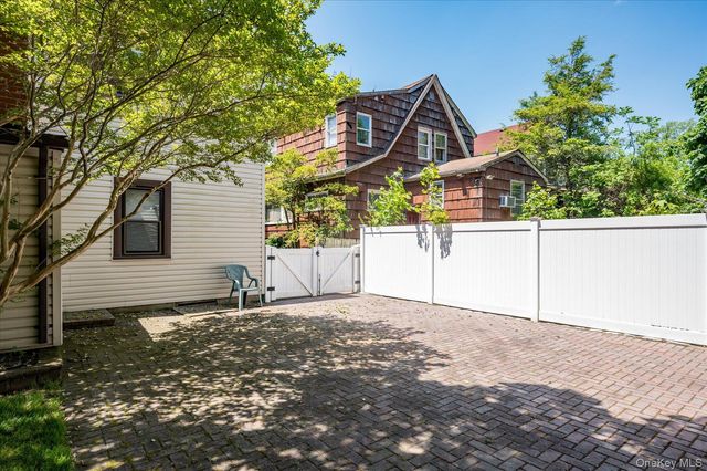 1045 Stanton Avenue, Woodmere, NY 11598