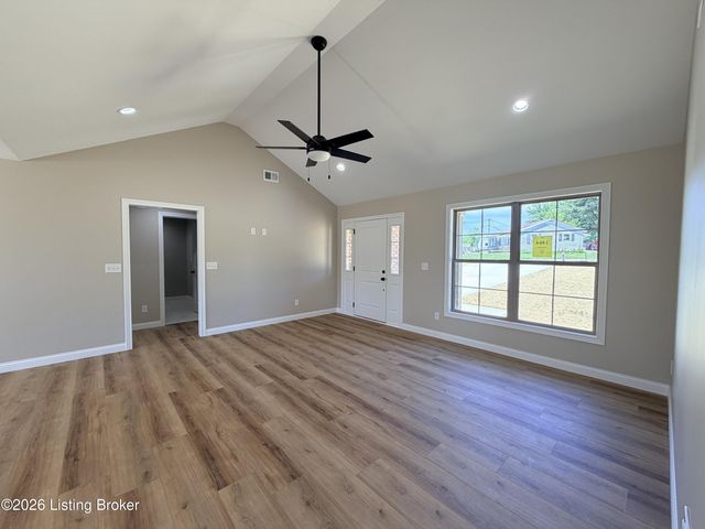 1464 Tucker Dr, Bardstown, KY 40004