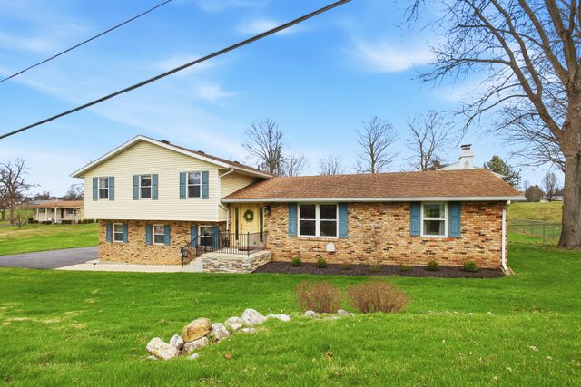 2224 Cheviot Hills Drive 2224 Cheviot Hills Drive, Springfield, OH 45505