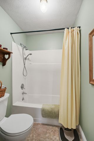 2224 Cheviot Hills Drive 2224 Cheviot Hills Drive, Springfield, OH 45505