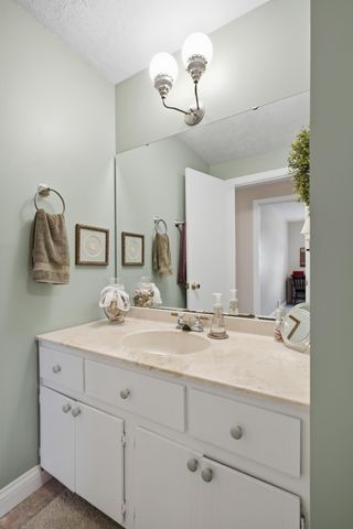 2224 Cheviot Hills Drive 2224 Cheviot Hills Drive, Springfield, OH 45505