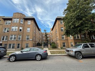 2212 E 70th Street 3A, Chicago, IL 60649