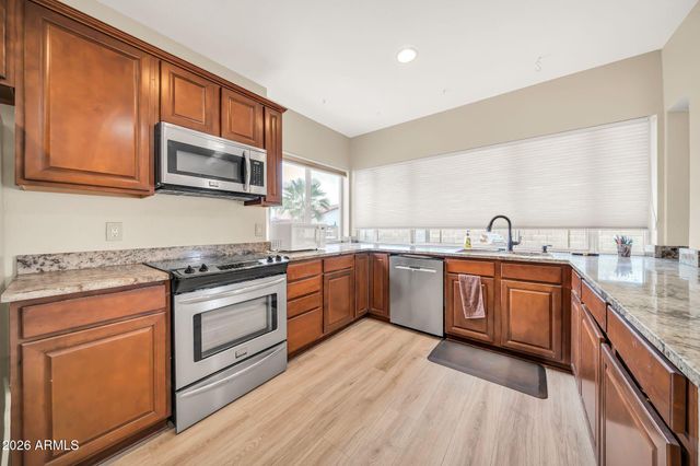 12350 N 71st Drive, Peoria, AZ 85381