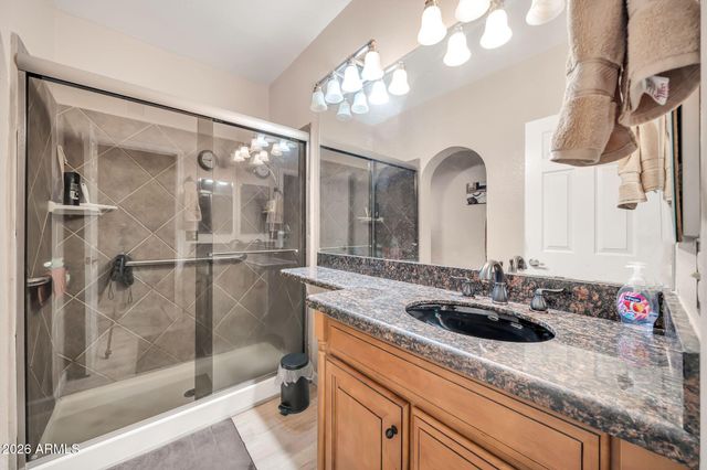 12350 N 71st Drive, Peoria, AZ 85381