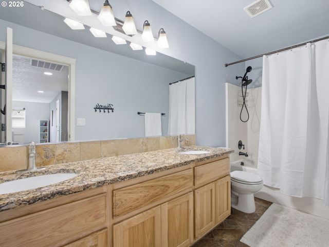 15711 Ne 20TH Pl, Vancouver, WA 98686