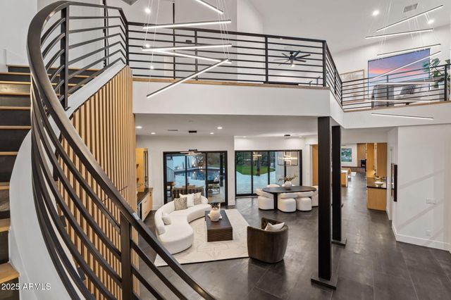 3135 E PALO VERDE Drive, Phoenix, AZ 85016