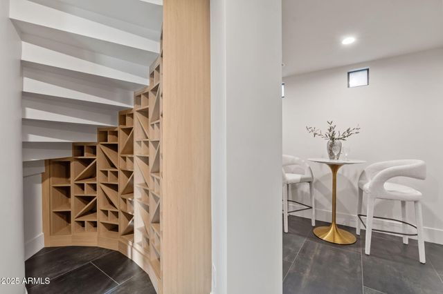 3135 E PALO VERDE Drive, Phoenix, AZ 85016