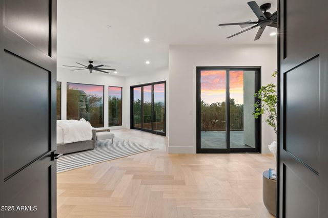 3135 E PALO VERDE Drive, Phoenix, AZ 85016