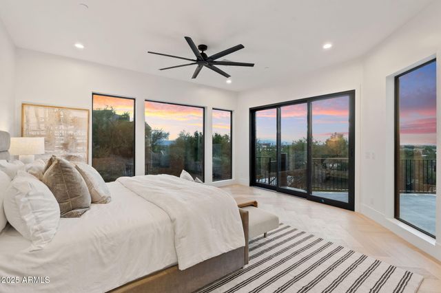 3135 E PALO VERDE Drive, Phoenix, AZ 85016