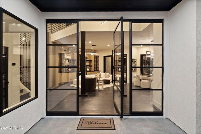 3135 E PALO VERDE Drive, Phoenix, AZ 85016