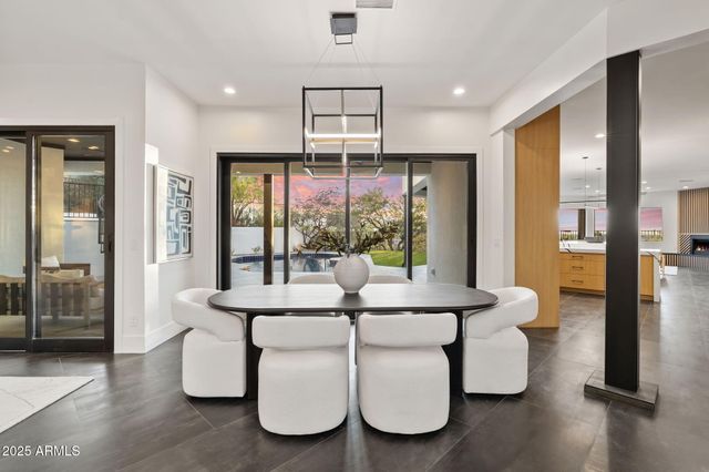 3135 E PALO VERDE Drive, Phoenix, AZ 85016