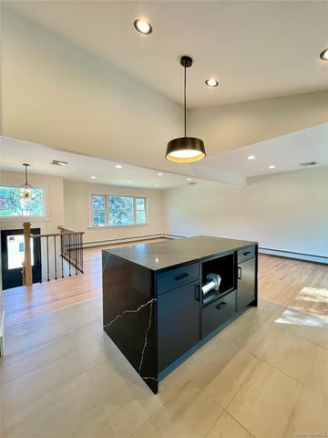 10 Frederick, Middletown, NY 10941