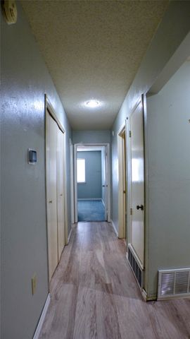 1608 Grandview Drive, Arlington, TX 76012