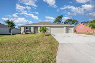 788 Isar Avenue NW, Palm Bay, FL 32907