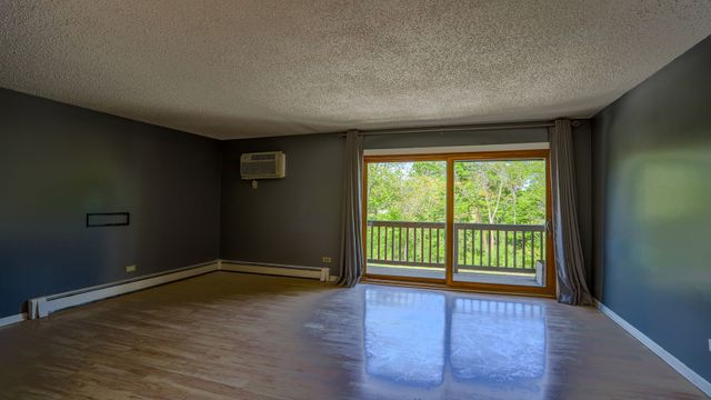6655 172nd Street 2A, Tinley Park, IL 60477