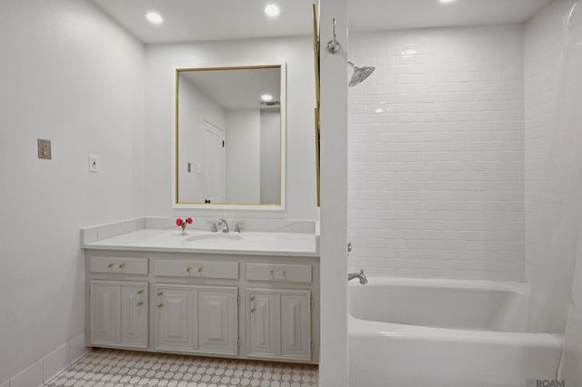 7645 Rienzi Blvd, Baton Rouge, LA 70809