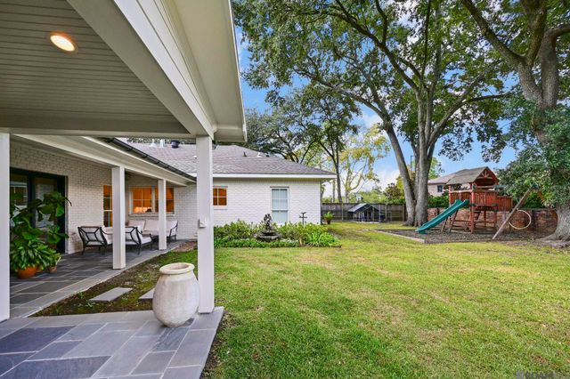 7645 Rienzi Blvd, Baton Rouge, LA 70809