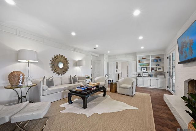 7645 Rienzi Blvd, Baton Rouge, LA 70809