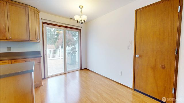 14723 Kestrel Place NE, Poulsbo, WA 98370