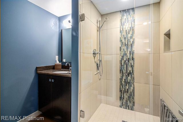 674 Summit Ridge Drive, Milford, MI 48381