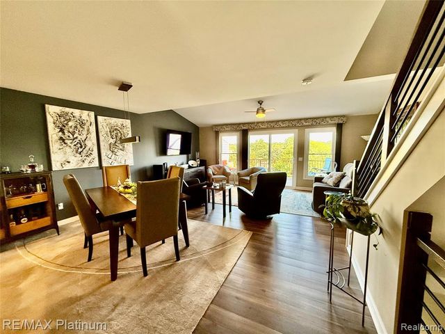 674 Summit Ridge Drive, Milford, MI 48381