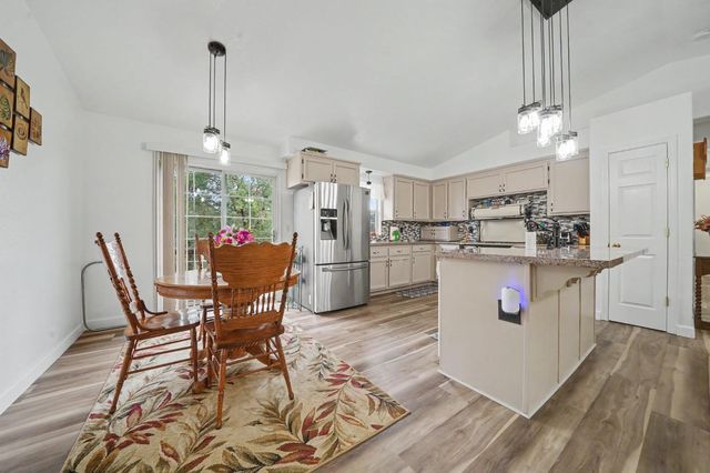 5757 Thornicroft Dr, Valley Springs, CA 95252