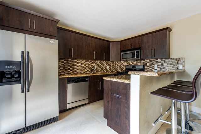 2471 Waterside Drive, Lake Worth, FL 33461