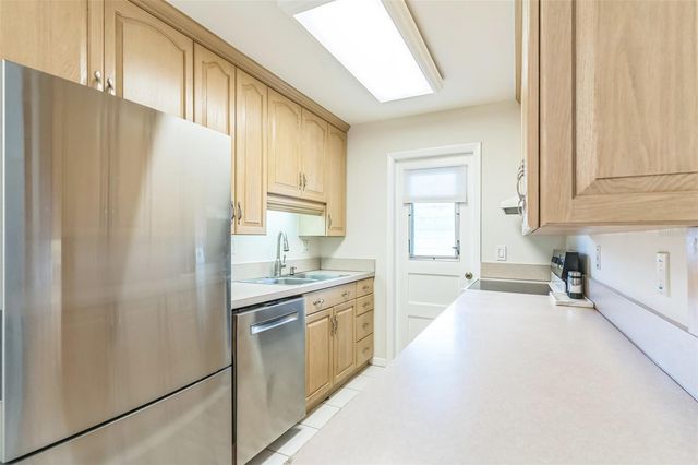 320 LAKEVIEW STREET 110, Orlando, FL 32804