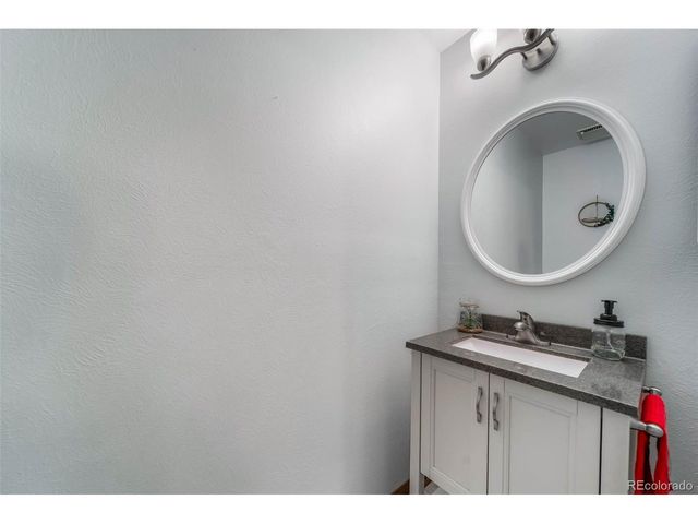 1121 S Joplin St, Aurora, CO 80017