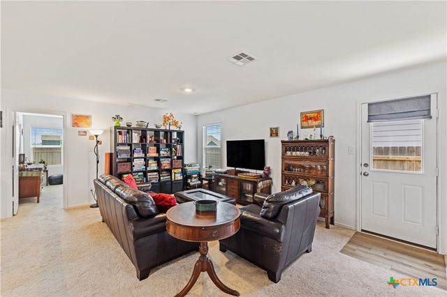 116 Texas Angel Way, Jarrell, TX 76537