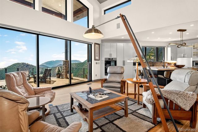 5320 Lost Cabin Road, Manitou Springs, CO 80829