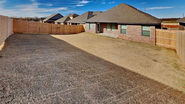 9000 NW 127th Terrace, Yukon, OK 73099